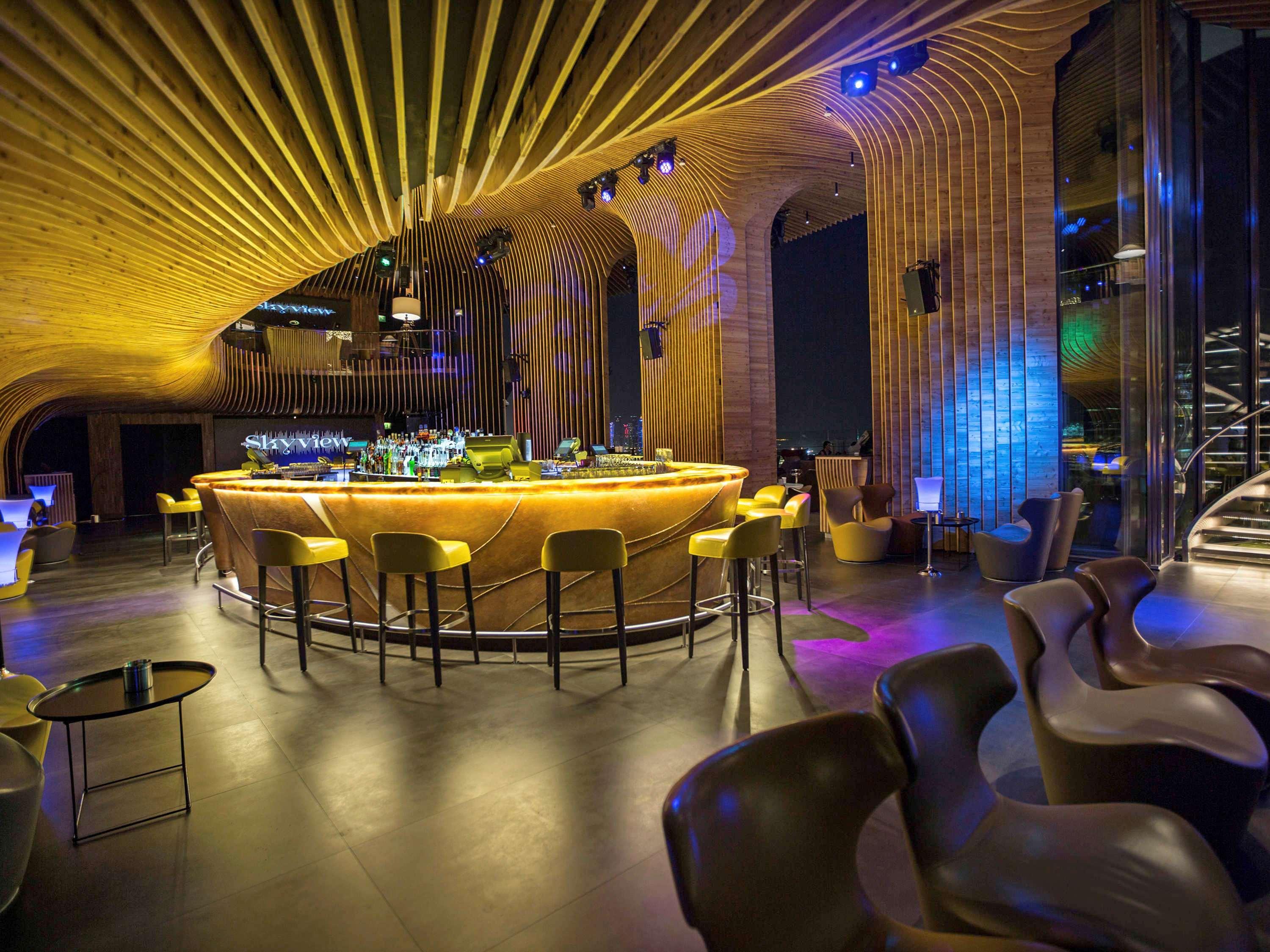 La Cigale Hotel Managed By Accor Доха Экстерьер фото The bar at the nightclub