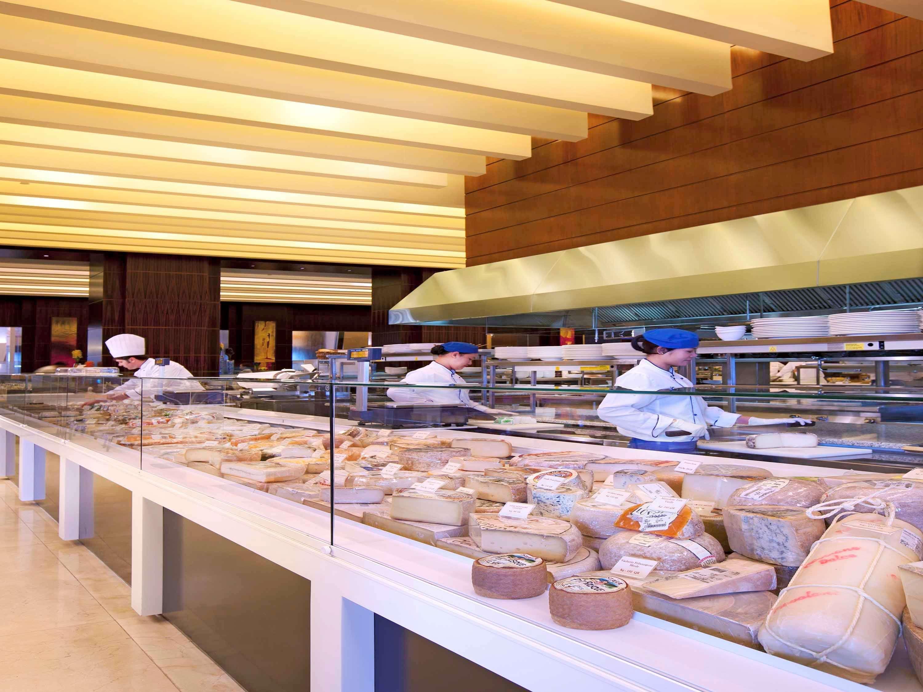 La Cigale Hotel Managed By Accor Доха Экстерьер фото The kitchen at the Grand Hyatt Hotel, Dubai