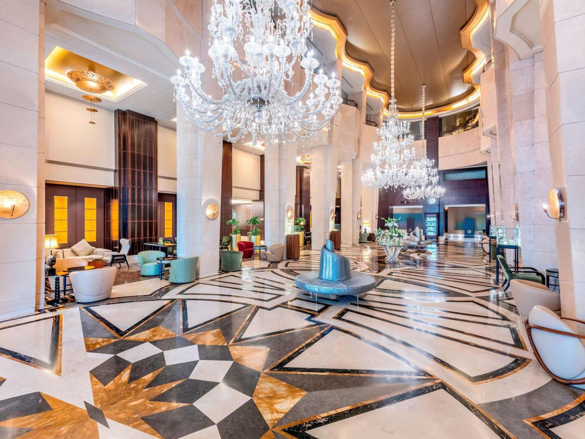 La Cigale Hotel Managed By Accor Доха Экстерьер фото The lobby of the hotel